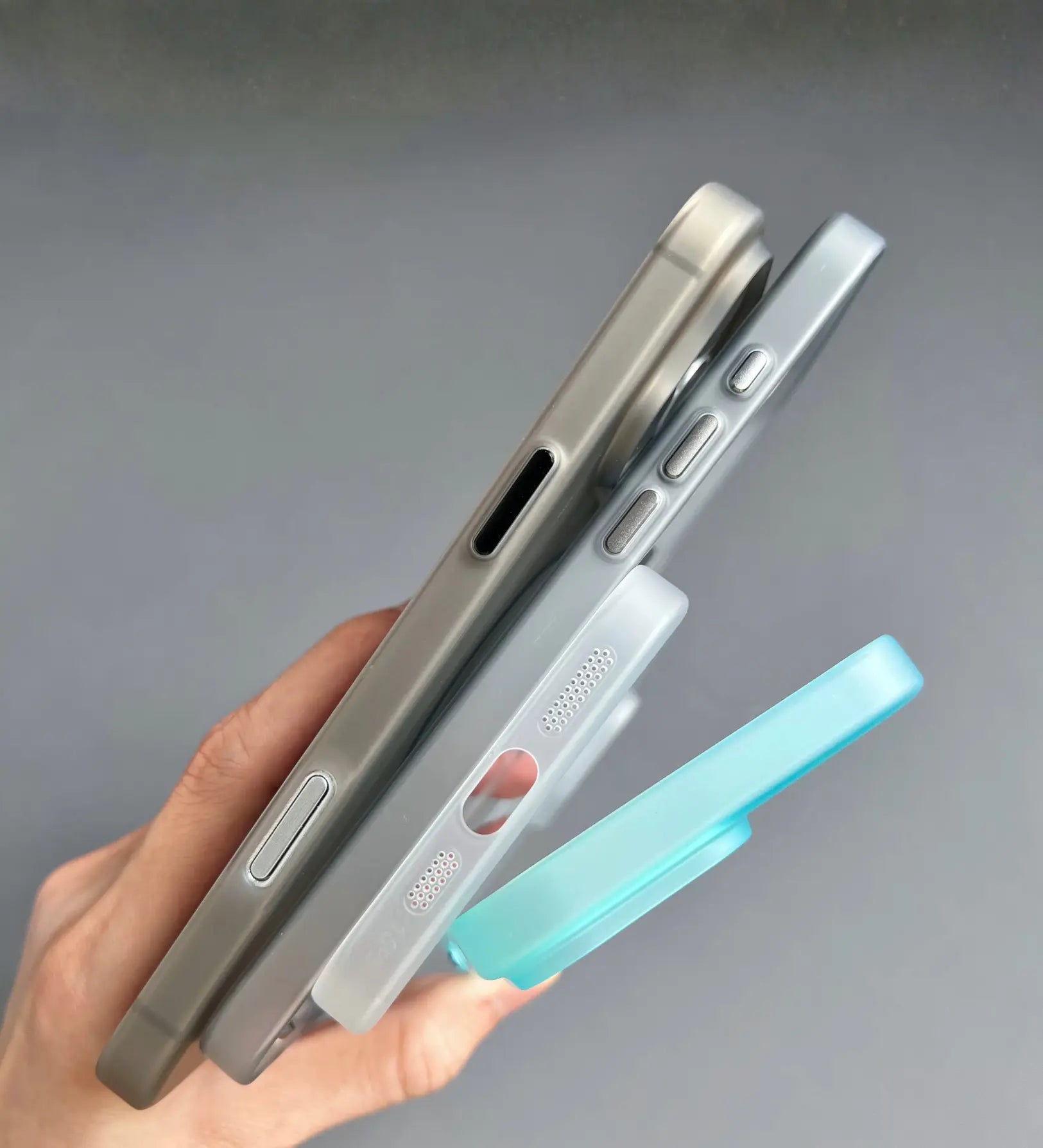 Frosted Ultra-Thin iPhone Case with MagSafe – Matte, 0.35 mm - White