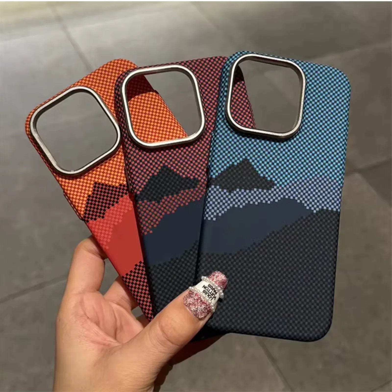 Creslia iPhone case material lineup - polycarbonate carbon fiber, hybrid corrugated, and armor cases side by side