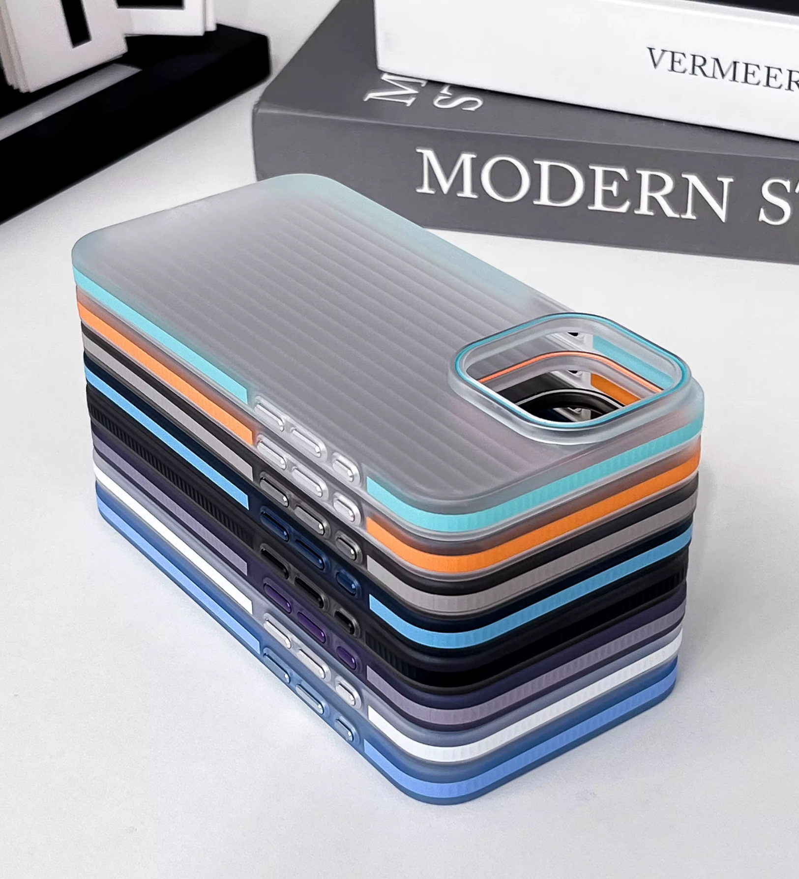 Corrugated Hybrid MagSafe Case for iPhone - Black